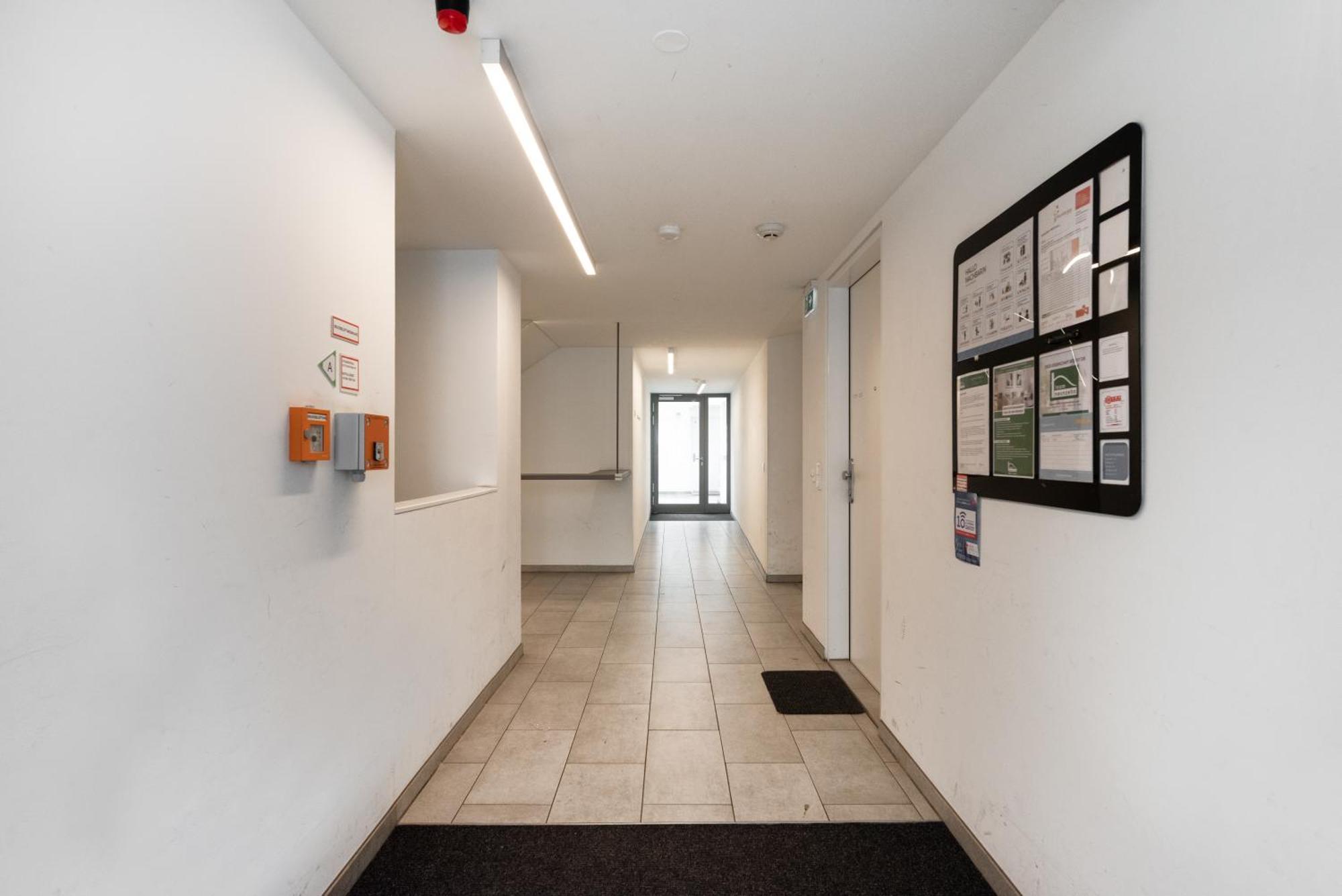 Apartment Mit Traumhafter Dachterrasse & Weitblick Wenen Buitenkant foto