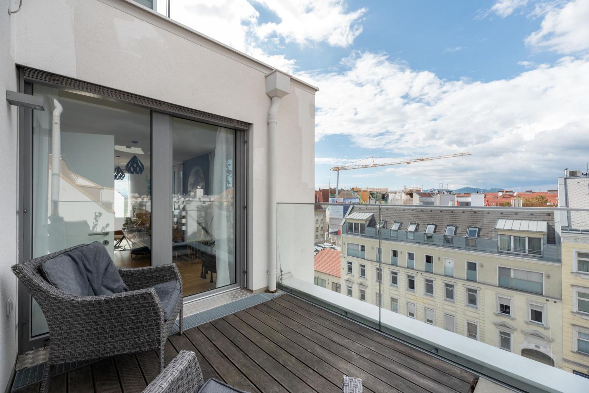 Apartment Mit Traumhafter Dachterrasse & Weitblick Wenen Buitenkant foto