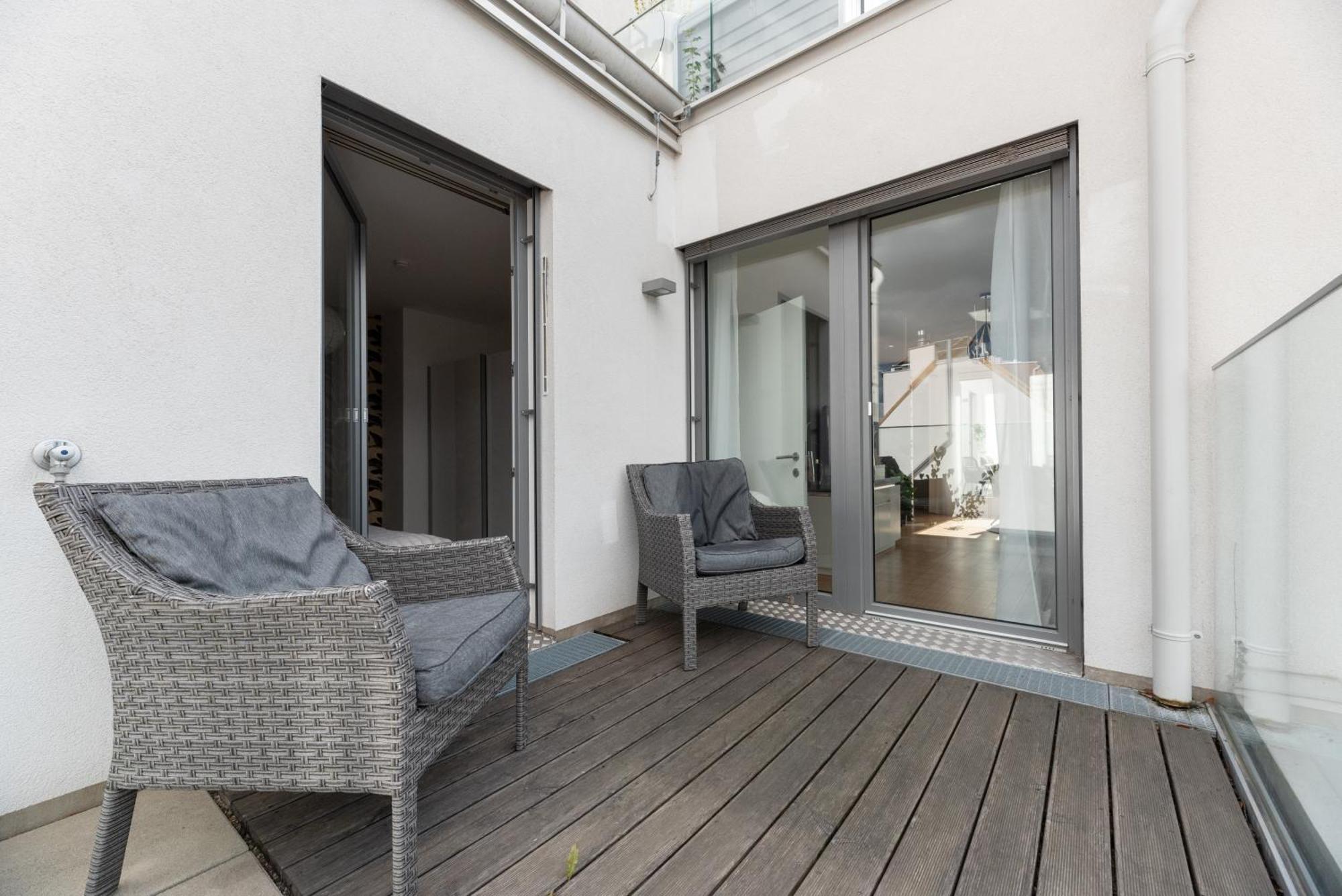 Apartment Mit Traumhafter Dachterrasse & Weitblick Wenen Buitenkant foto